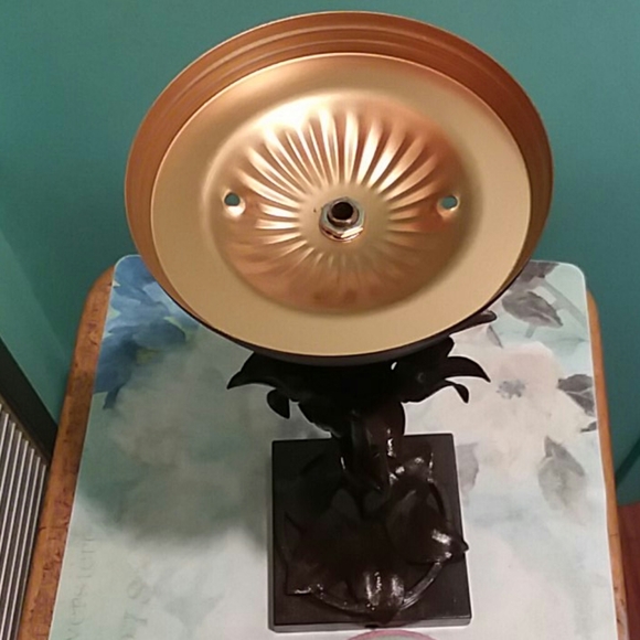 Vintage Iron Candle/ Pot Holder - Picture 5 of 7